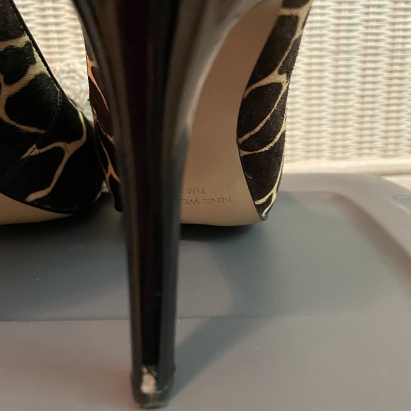 Giraffe Print Open Toed Heels - Picture 3 of 4